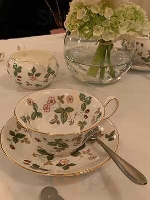 The Palm Court At The Ritz-carlton