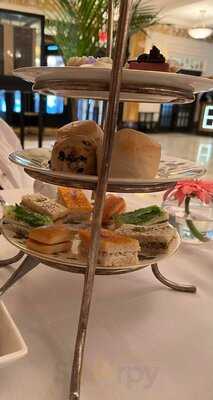 The Palm Court At The Ritz-carlton