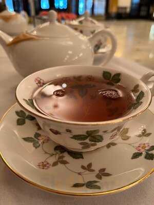 The Palm Court At The Ritz-carlton