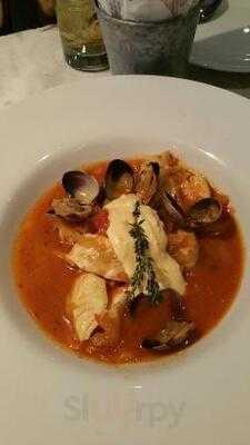 John & Sons Oyster House