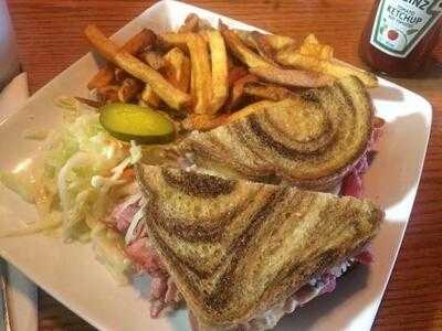 The Harvest Table At Market Square