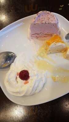 Cayenne Bistro & Grill