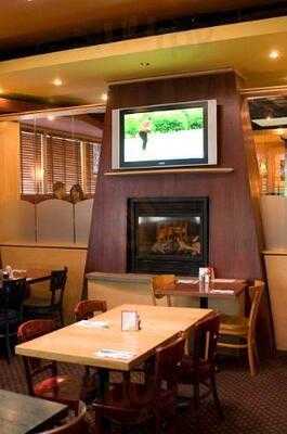 Summerhays Bar & Grill