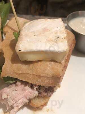 Earls Calgary Shepard Flats