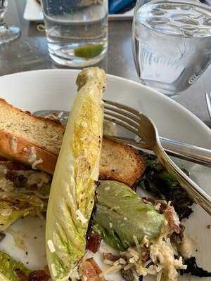 The Hub At Holiday Inn