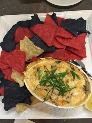 The Hub At Holiday Inn