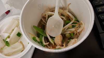 Canadian Pizza & Chicken