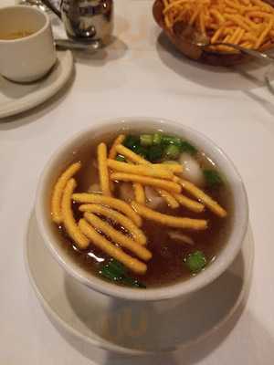 Canadian Pizza & Chicken