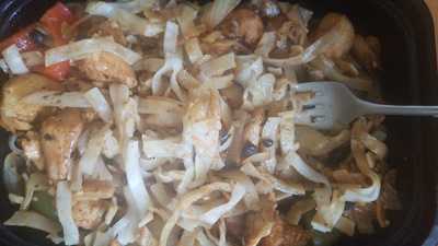 Canadian Pizza & Chicken