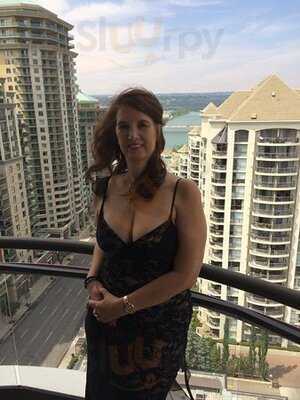 Upper Deck Public House