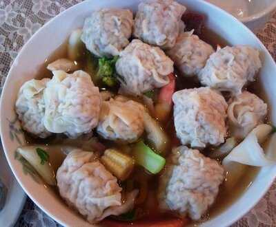 Moon Wok Chinese Restaurant