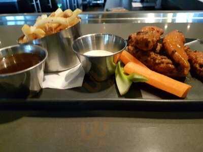 Shoeless Joe's Sports Grill - Saskatoon