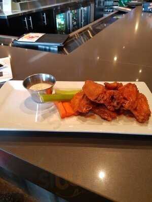 Shoeless Joe's Sports Grill - Saskatoon