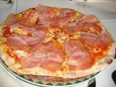 The Bourbon Tap & Grill