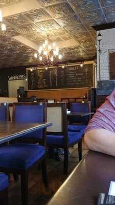 5 West Brew Pub & Kitchen