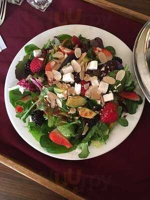 Prestons Restaurant And Lounge