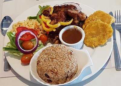 Les Champagne Restaurant Bar