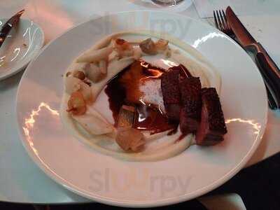 Restaurant Le Xvi Xvi (le 1616)