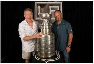 Wendel Clark's Classic Grill & Bar