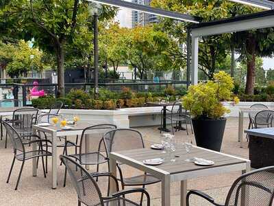 Acqua Restaurant, Patio And Bar