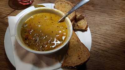 Cousins Grocery & Deli