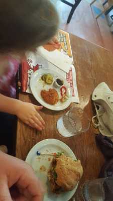 Cousins Grocery & Deli