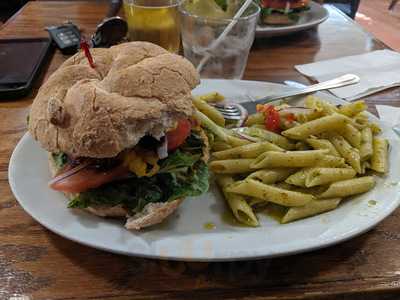 Cousins Grocery & Deli