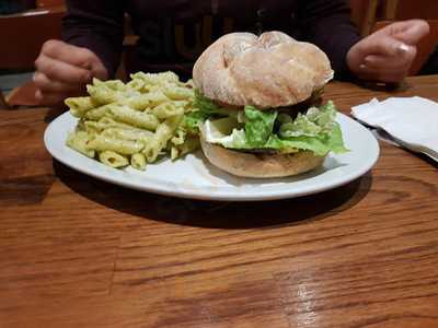 Cousins Grocery & Deli