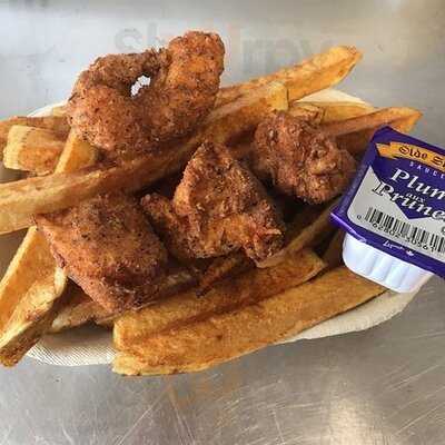 Terry's Taters And Treats Chip Truck