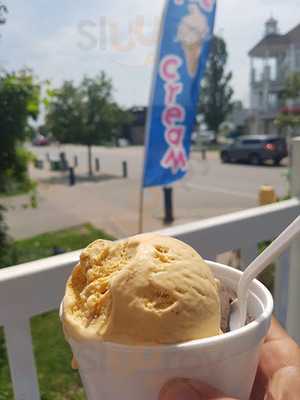 Grandads Ice Cream Parlor
