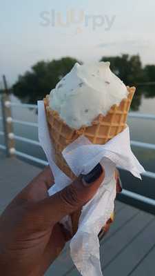 Grandads Ice Cream Parlor