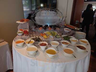 Angus Glen Golf Course Restaurant