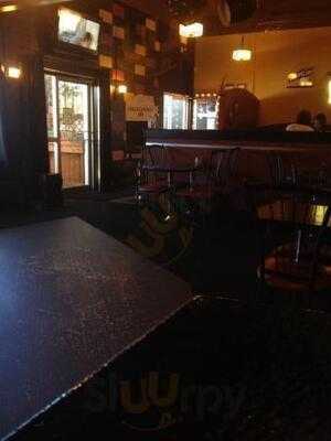 Somewhere Else Pub & Grill