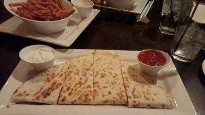 The Manhattan Gastropub And Restaurant