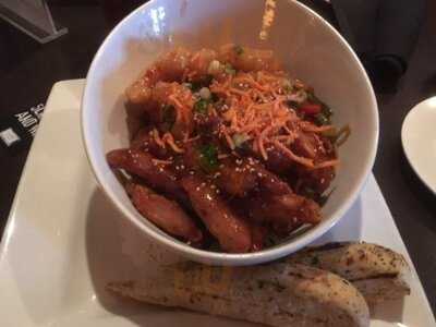 The Manhattan Gastropub And Restaurant