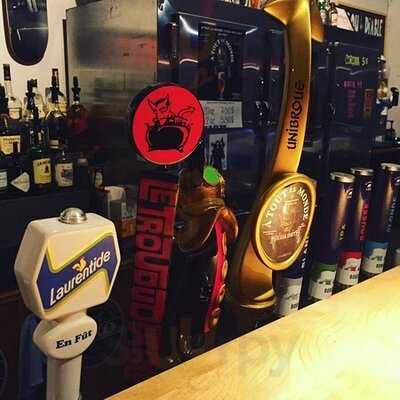 L'anti Bar & Spectacles