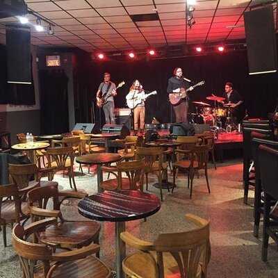 L'anti Bar & Spectacles