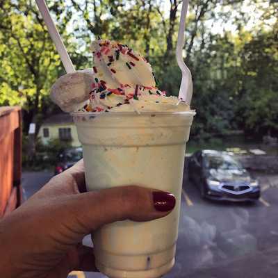 La Creme Des Plaisirs