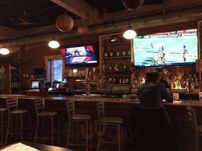 Eastwood’s Grill & Lounge