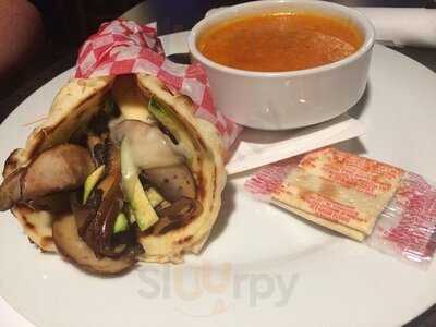 Eastwood’s Grill & Lounge