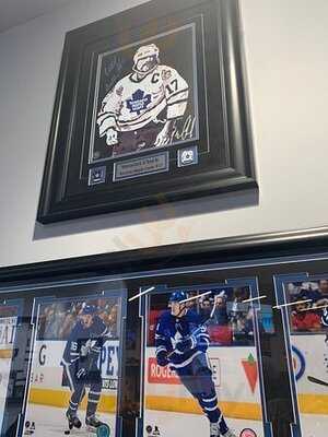Wendel Clark's Classic Grill & Bar