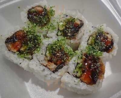 Momo Sushi Japanese Restaurant