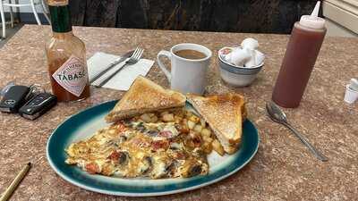 Whistling Kettle Cafe