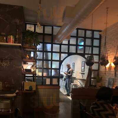 Bread And Circus Trattoria