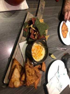 Joe Beeverz Canadian Pub