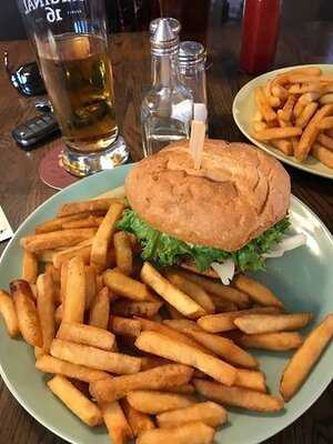 Billy Miner Alehouse & Cafe