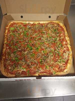 Bull's Eye Pizza