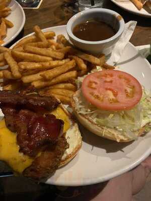 East Village Pub & Eatery