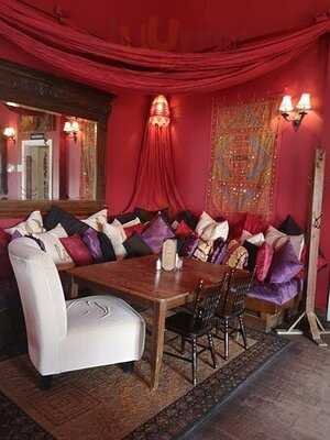 Lady Of The Lake Shop, Cafe & Pub