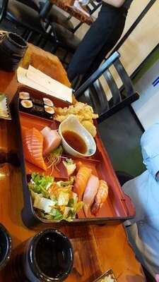 Nu Japanese Sushi Bar